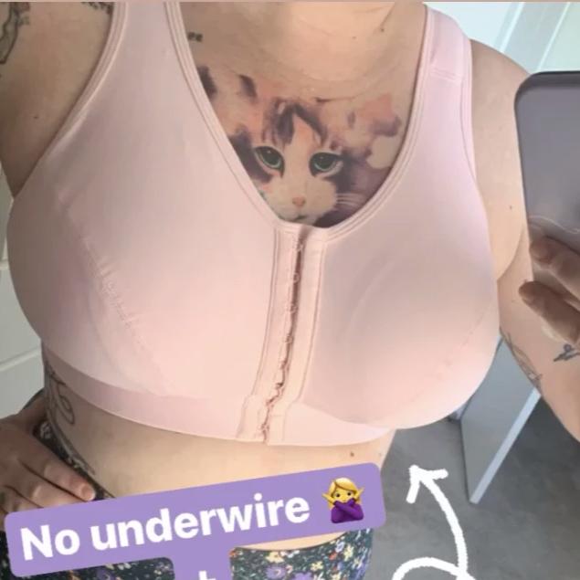 Customer wearing the Enell LITE Sports Bra