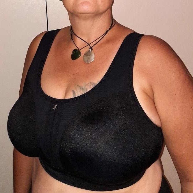 Q-Linn Sports Bra - BLACK