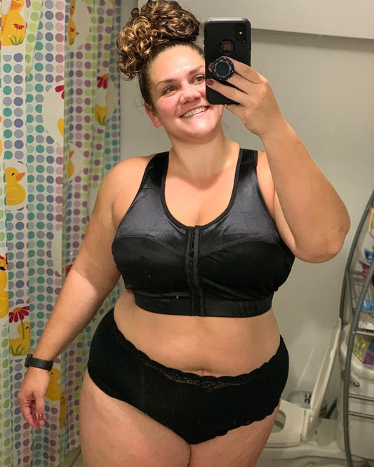 Top 5 Sports Bras for Large Busts: Reviews
