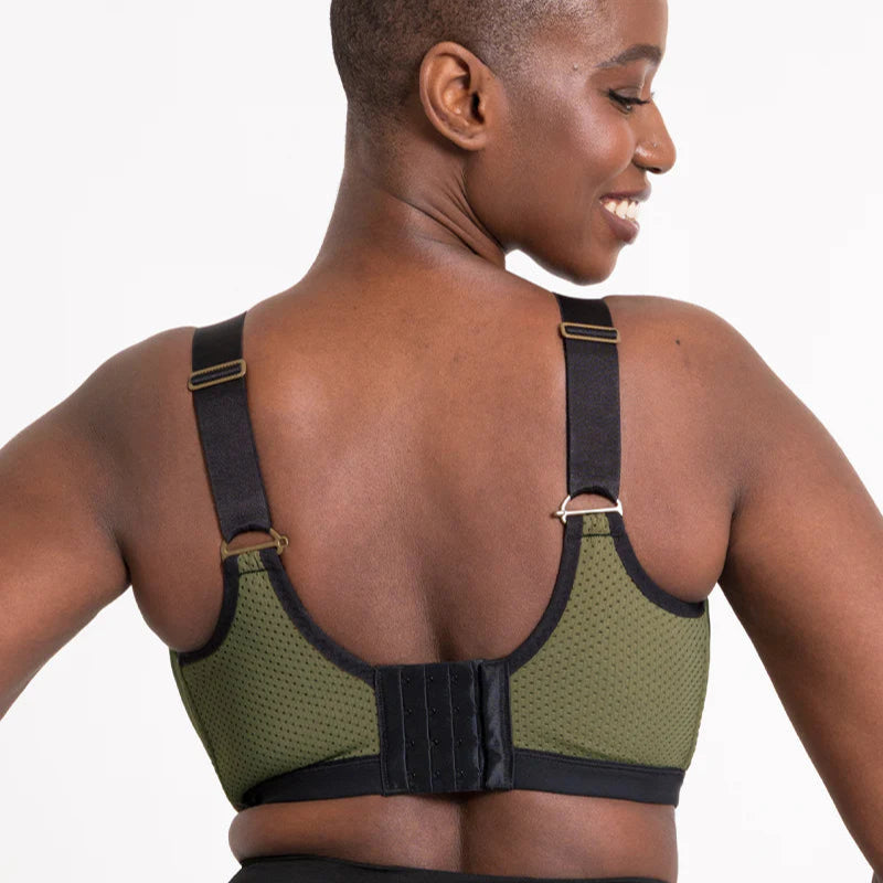 model wearing Curvy Kate Everymove Wired Multiway Sports Bra showing H strap option