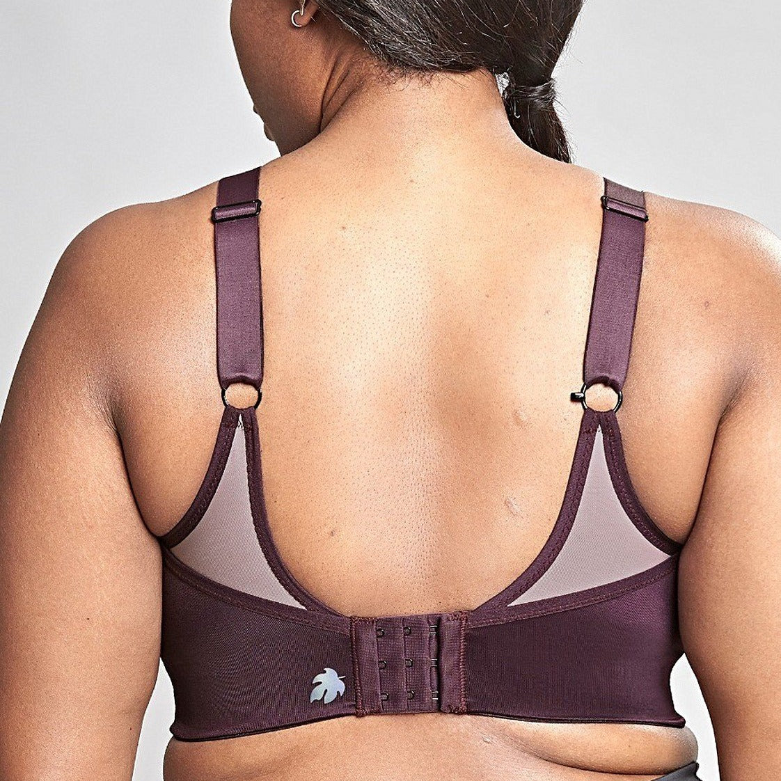 Image of the back view of the Royce bra 
